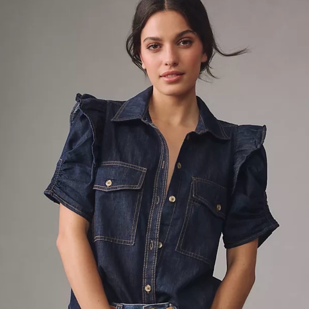 The Ozzie Ruffle-Sleeve Buttondown shirt in Indigo
Anthropologie